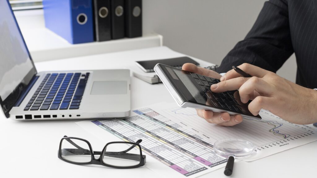 calculando gastos com viagens corporativas. o planejamento sempre é muito importante